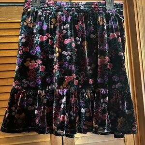 LOFT Black Floral Mini Skirt w/ Elastic Waist | Size S | Fully Lined